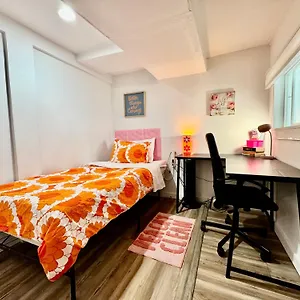 https://private-tiny-room-on-the-1st-floor-with-shared-bathroom.seattlehotelsites.com